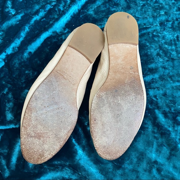 My Ferragamo Cream Tan Beige Almond Toe Loafers Size 6.5 - Picture 2 of 8